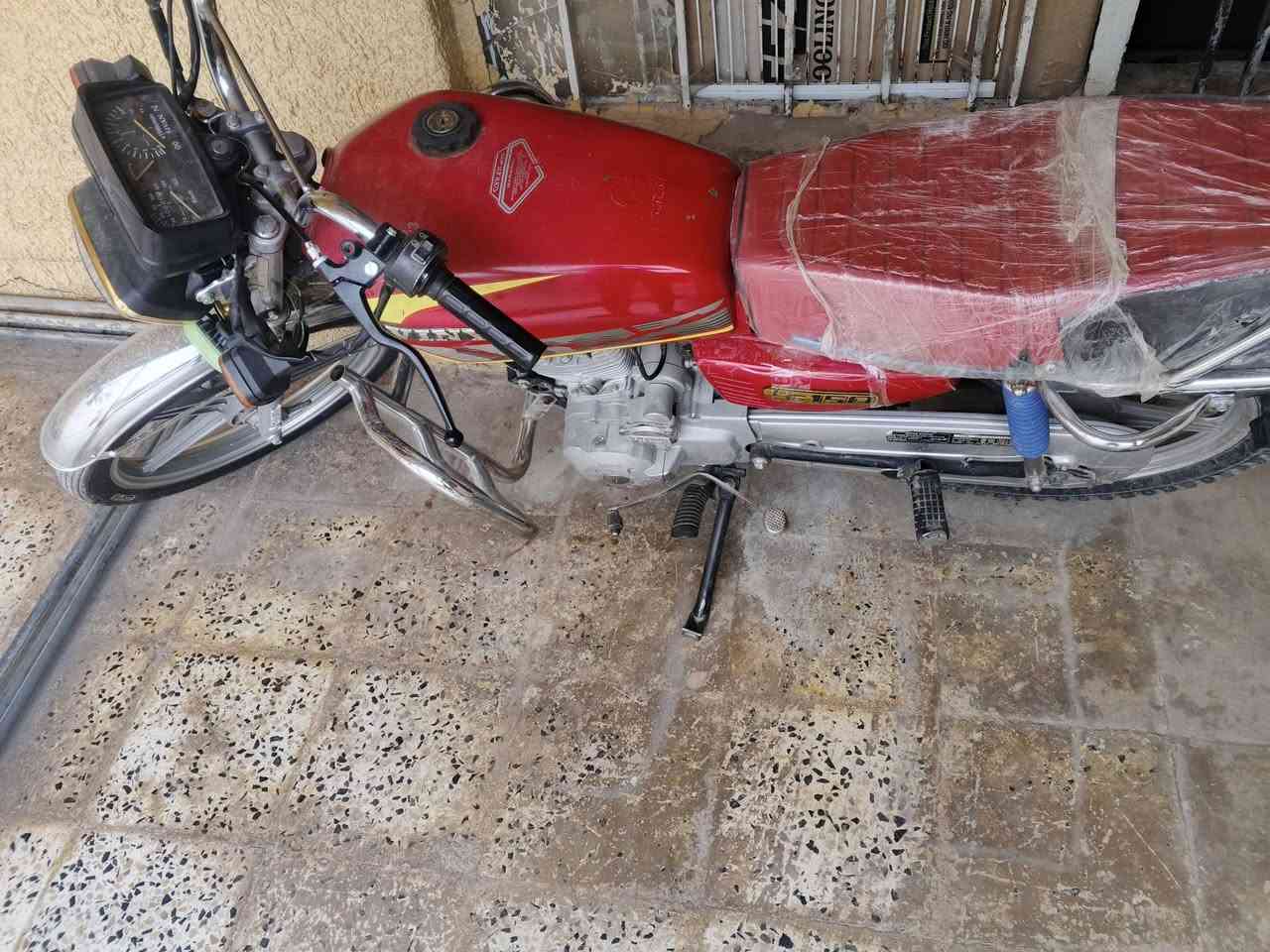 سلام عليكم
دراجه البيع  
السعر 450 بيها مجال بسيط 
الاتصال والاستفسار 
***********
