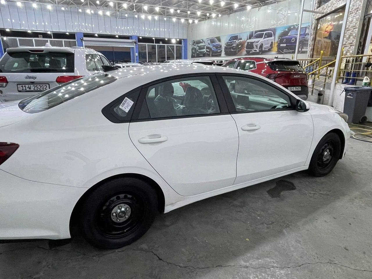 السلام عليكم كيا فورتي موديل 2019 حادثه جملغ وباب بدون ايرباك ماشيه 113 الف نص فول محرك 2000 دوش  تخم تاير صدر كله جديد كامره دواره شاشه كار بلي رقم بغداد تحويل مباشر جاهزه من كلشي ليبل واحد سياره ماعده الجملغ سونار مرفق مع الصور السعر ب 128 وبيه مجال حك الجيه فقط العنوان بغداد الزعفرانية
ملاحظه مكلف بلنشر للاستفسار عل رقم
***********
