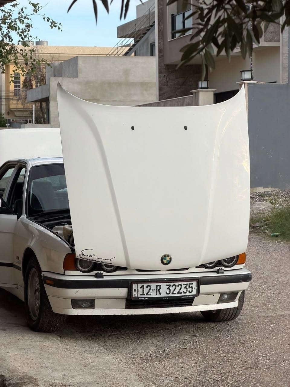 سـلام عليكم مكلف بالنشر 🤍
bmw 540 i 
السياره مصبوغه جماليه حزام 
كيـر ومكينه شرط 
السـعر 80 وبيها مجال 
السيـاره فول 1/1 

***********
