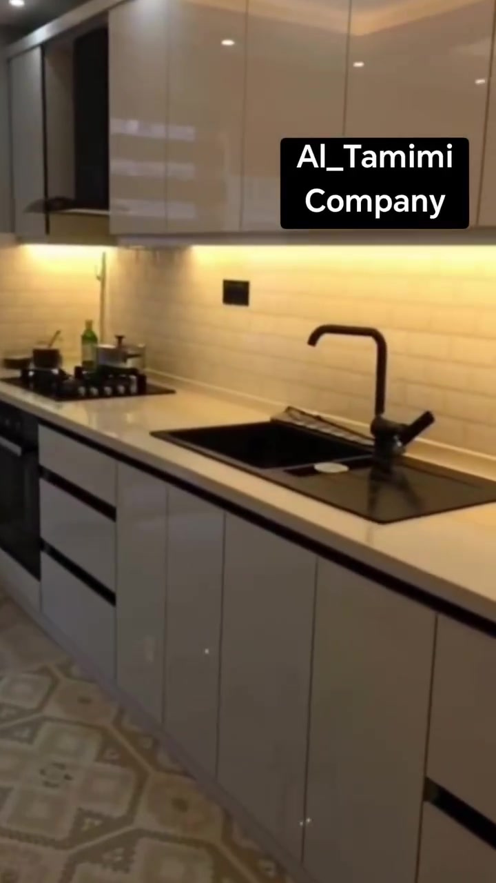 تحويل المساحات .. ابتكار وحب في كل زاوية ✨💗 

​تم تصميم وتنفيذ هذه المطابخ بأيدينا وبدقة متناهية، لأننا نؤمن بأن كل زاوية في منزلك تستحق لمسة من الجمال. عمل فريقنا على دراسة تفضيلات الزبون والمساحة المتوفرة ليقدم هذا التصميم الذي يجمع بين الأناقة والوظيفة
خدماتنا:
✅ تفصيل مطابخ (مودرن وكلاسيك) حسب القياس.
✅ كاونترات فخمة وعملية.
✅ محجرات درج وشرفات بأشكال حديثة.
✅ أبواب وشبابيك (سلايد ومفصلية) بمواصفات عالية.
​📏 خدمة القياس والتصميم مجانية
للاستفسار 
📞 ***********
​#مطابخ #مطابخ_حديثة #ديكورات_داخلية #تصميم_داخلي #كاونترات #مطابخ_مودرن #ديكور_منزلي #اثاث_منزل #عالم_الديكور #تجديد_منازل
