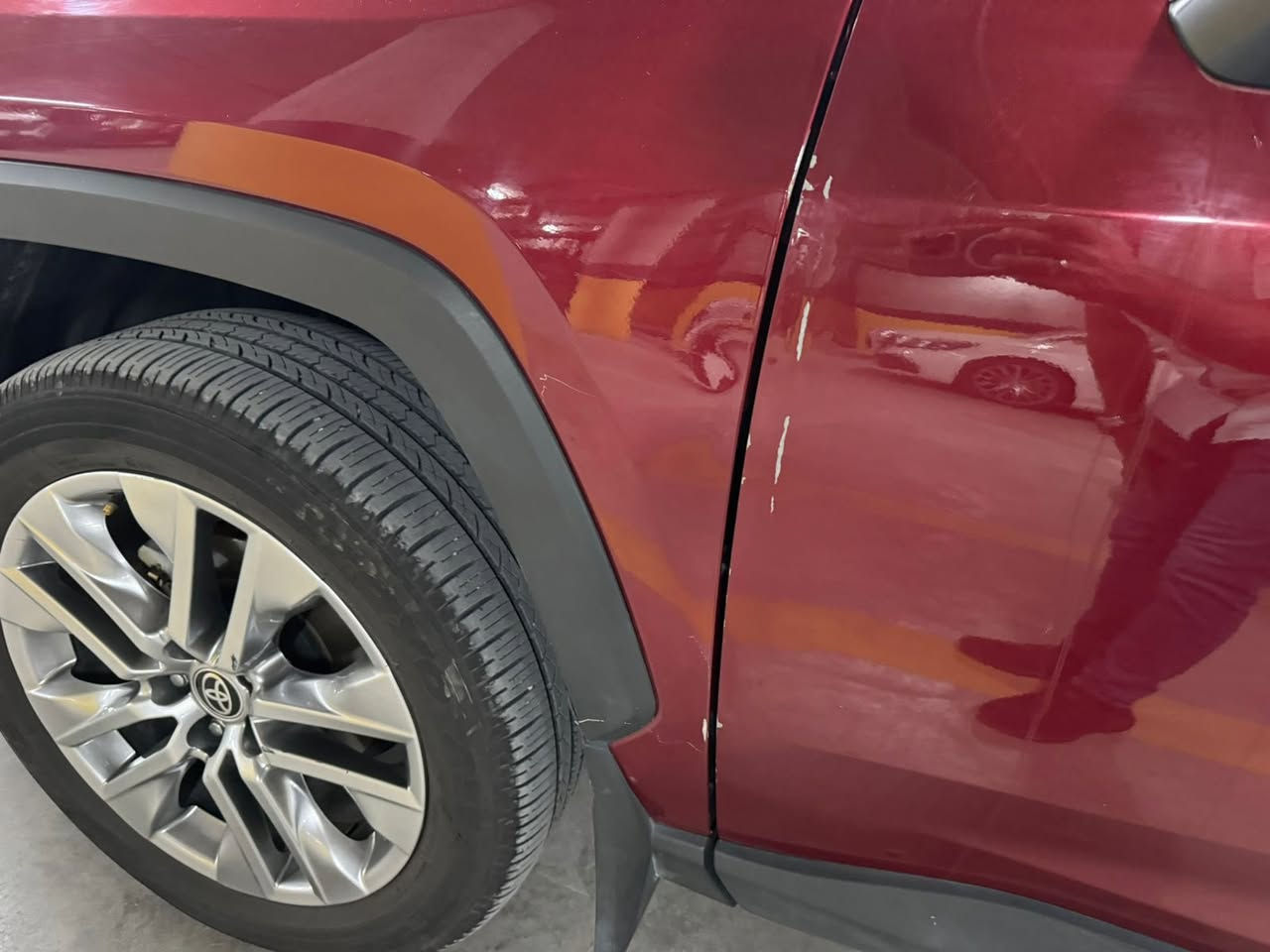 السلام عليكم
راف فور 2023 

مواصفات XLE

ماشيه 30 الف 

فتحه سقف 

كشنات جلد وكهرباء

رادارات

شاشه وكامره

وباقي المواصفات معروفه

رقم بغداد تحويل ثاني يوم

صور الحادث بالمنشور

مستعجل عالبيع 

السعر 188 وبي مجال

مكانه كربلاء

***********

***********
