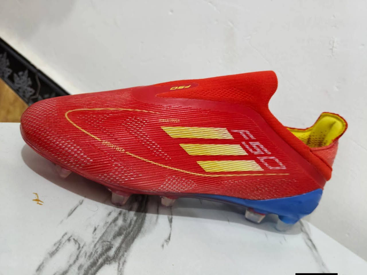 حذاء صنع اندونيسيا اصلي بالة غير مستخدم 
سعر 25
قياسات موجودة 43 44 45


**إذا كنت صاحب هذا الإعلان وتريد حذفه لأي سبب، رجاءا أرسل رسالة إلى الدعم الفني**