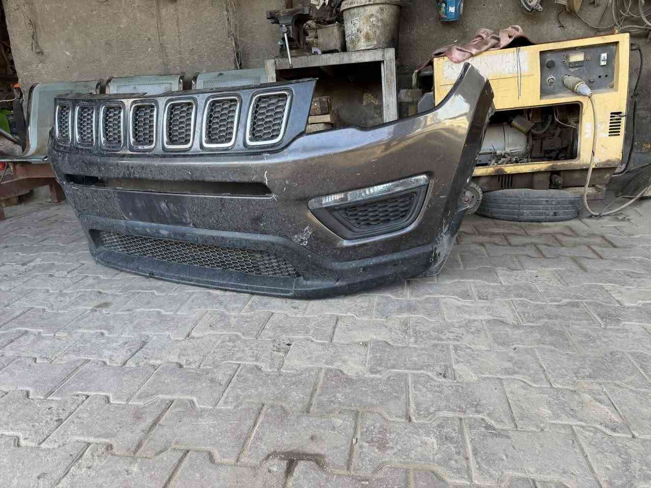 السلام عليكم 
دعاميه جيب كومباس م ٢٠١٩ كامله.بس مكسره ماسكاتهه الجانبيه.يم ابو الفايبر كلاس يسويهه.بالشكل هذه..التفيده يراسلني


**إذا كنت صاحب هذا الإعلان وتريد حذفه لأي سبب، رجاءا أرسل رسالة إلى الدعم الفني**