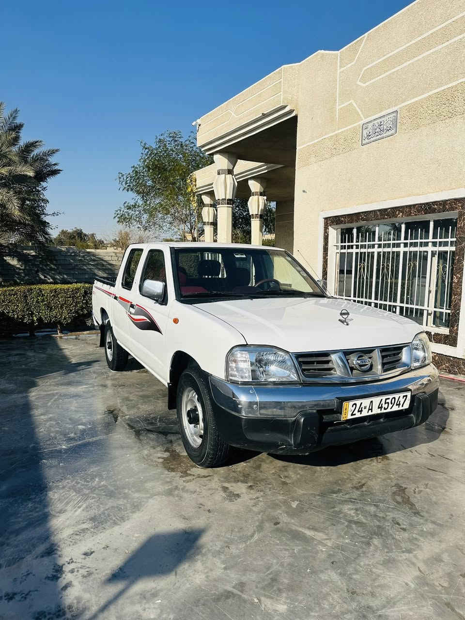 سلام عليكم 

بيكم نيسان 2012 رقم دهوك رقم وسنويه جداد 
سياره مكفوله كفاله عامه من الضربه وصبغ 
وتبديل بيه بارد بل جاملق شبر وبيه بل باب
عكس سايق شبرين بارد والباقي مكفوله 
مكينه كير صدر تخم تايرات سياره بعد احلا 
من الصور سعر ١٢٨ وبيه مجال بكانه 
بغداد الجسر ديالئ  ***********/***********
