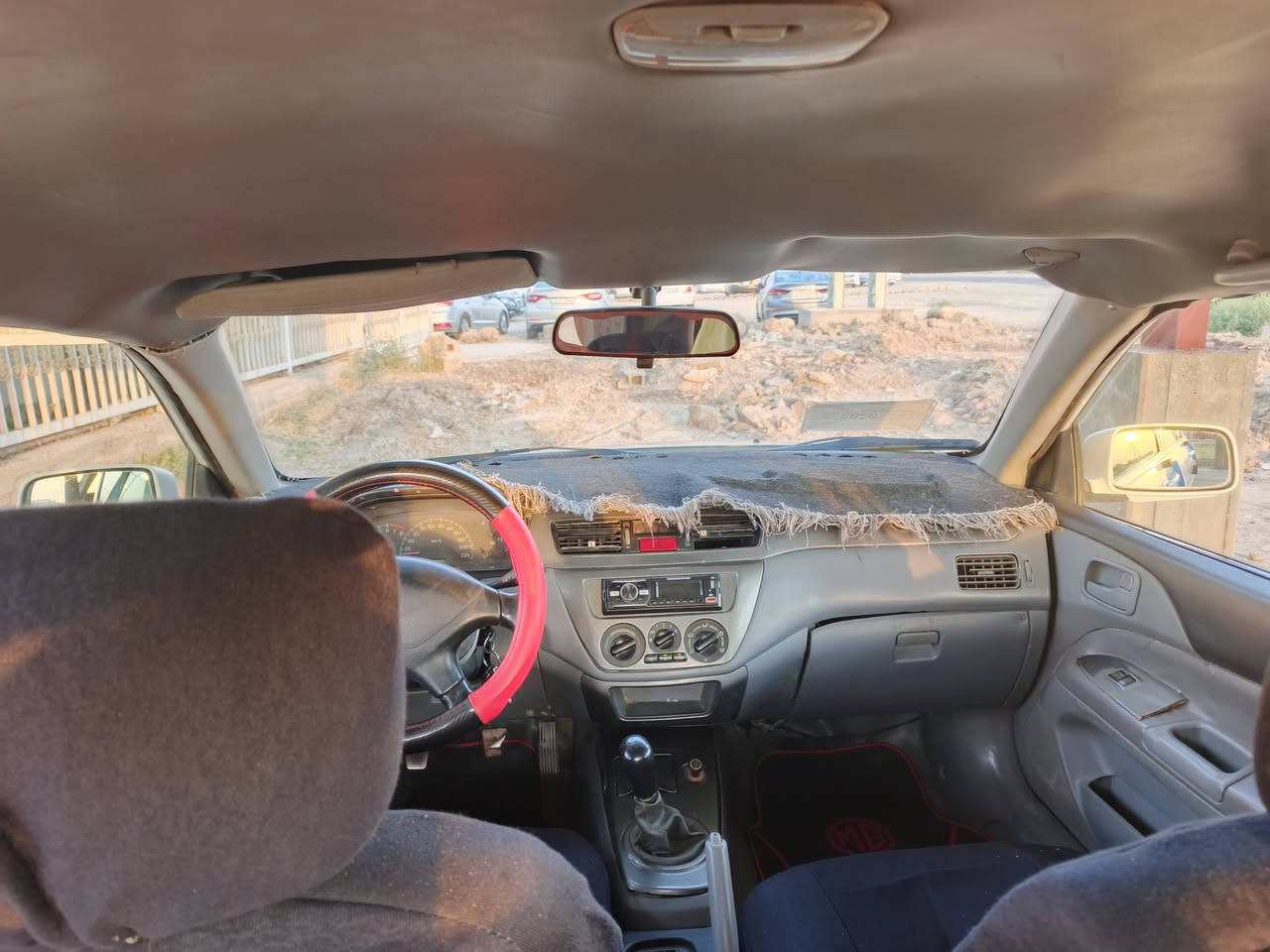 السلام عليكم لانسر موديل 2002  غير عادي فيها مكانات صبغ ابيع حزام ضرره شاملق الامامي تبريد  محرك جديد سياره ما بها اي نقص رقم بغداد انجليزي جديد مكانها ديالى كنعان سعر 52 وفي مجال الاستفسار على هذا الرقم***********
 اخوان انا مكلف بالنشر
