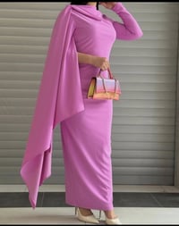 فستان • قياس ٣٦-٤٠ • مستعمل ساعتين