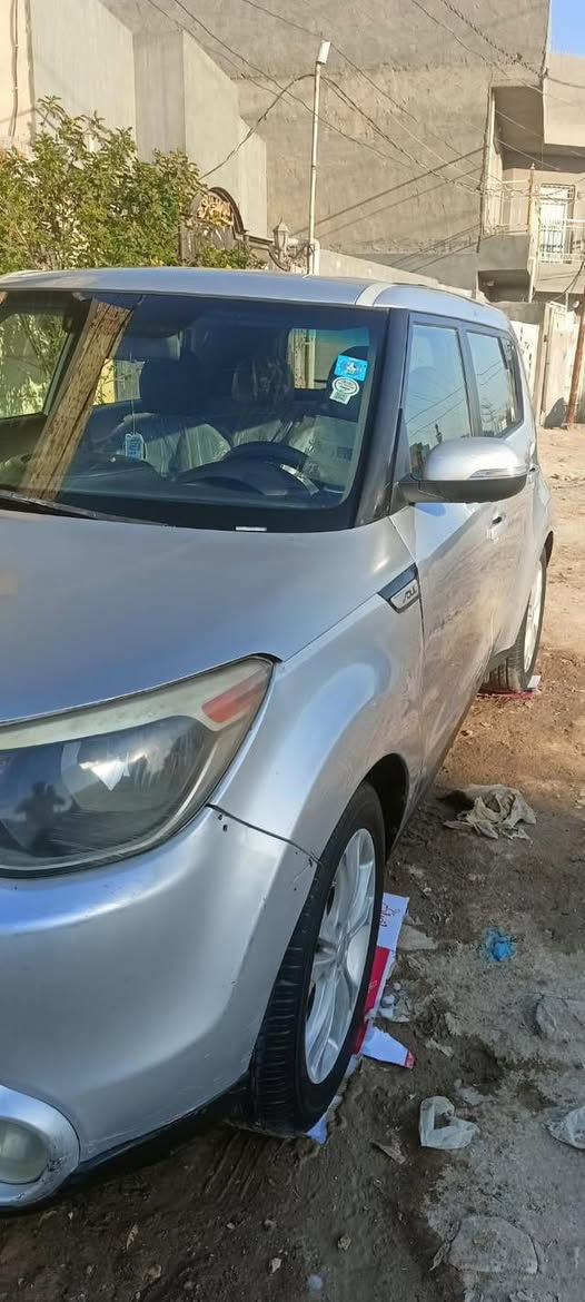 كيا صول 
موديل 2015 
لون سلفر 
تحكم جهتين 
محرك ٢٠٠٠ 
تبديل بنيد وصبغ باب السايق 
رقم ميسان 
مكانها الحلة 
السعر ١٠٧ وبيها مجال 

***********
مكلف بالنشر

