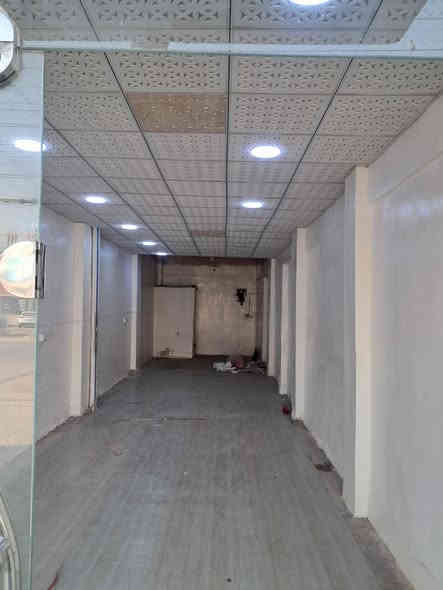 بنايه للايجار في الدورة ابو دشير الشارع العام  شقق تصلح مكاتب او عيادات او معهد تدريس طلاب غرف كبيره مع صحيات 
محل كبير للايجار بطول ٤×٢٠ للتواصل ***********
