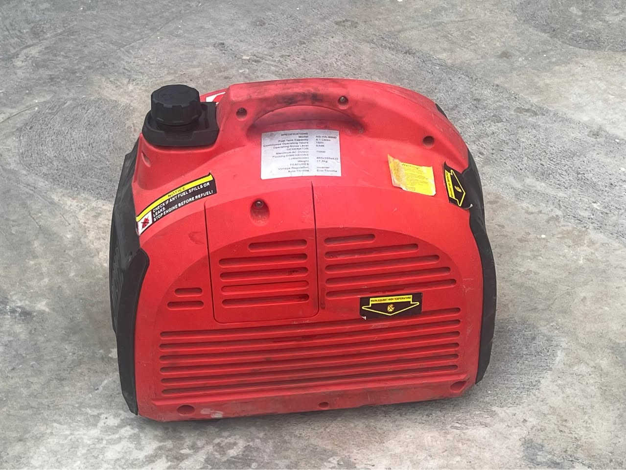 موليده ي ٧ ئه مپير به نزين ئه لماني  كاتم سه وت ١٧ كيلو گرام  موليده كه ده سكاري هيچ شوينيكي نه كراوه وآته نه كراوه ته وه 
*********** دخان, السليمانية
