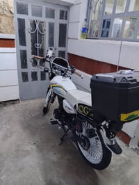 سولنك سيفان 2026 دراجه بعدها بضمان المحرك  محرك 200cc  لون ابيض صدفي  ...