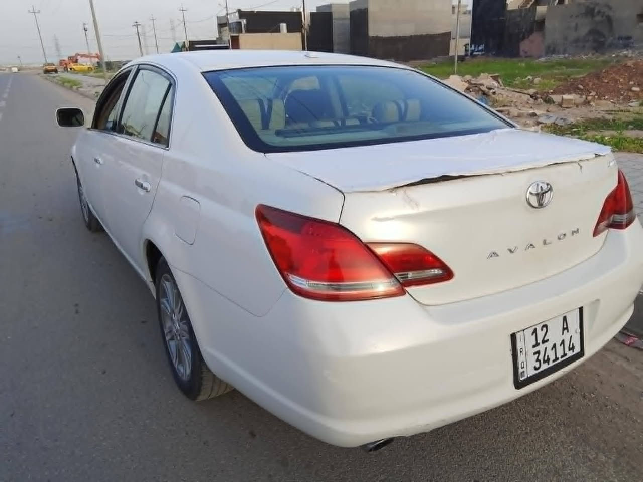 السلام عليكم.. 
افلون 2009 كندي لميتد. يعني فول مواصفات
رقم موصل جديد وسنويه جديد ب أسمي شرط التحويل.. 
ومو شرط اله بالموصل يتحول. بأي دائره مرور تتحول عادي.. 
دفتر بانزين بيه.. 
صبغ حزام بدون دواخل 
شاشه وكامره خلفيه 
تدفئه وتبريد ب كشنات. وخزن ميموري. 
نظام ترحيب. صوت رواجز فقط بدايه تشغيل اول ثانيه وتروح..  
السعر 115 وبيه مجال
العنوان كركوك.. 
***********
