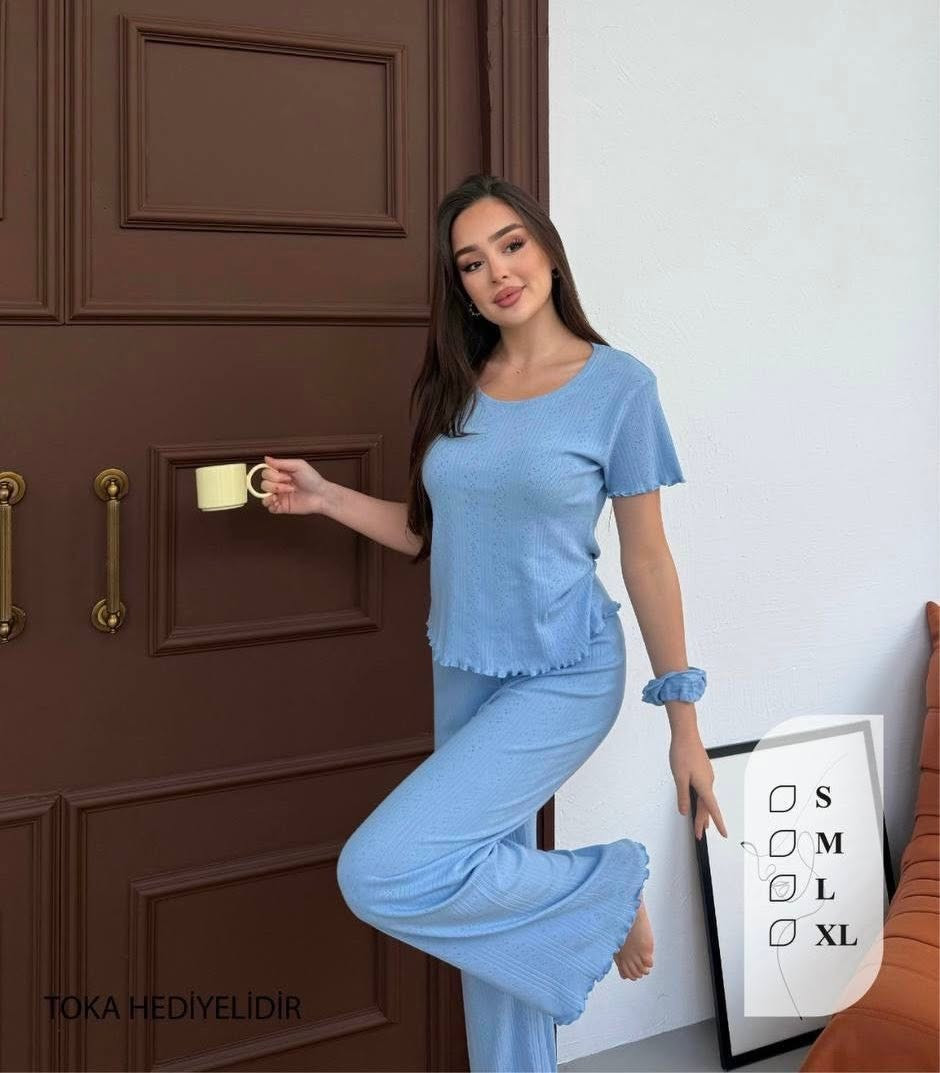 بيجامات نسائي 
نوع القماش قطن بانيه
سيري اربع قطع S M L XL
الشحن من اسطنبول
البيع جملة فقط

Women's pajamas
Fabric type Penye
Siri four pieces S M L XL
Shipping from Istanbul
Wholesale only
📞00905357217071

#Wholesale #اسعارجملة #تراكات #fashion #pijama #جملة #بيجامات


**إذا كنت صاحب هذا الإعلان وتريد حذفه لأي سبب، رجاءا أرسل رسالة إلى الدعم الفني**