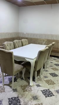 طاولة طعام • ٨ أشخاص • جديدة