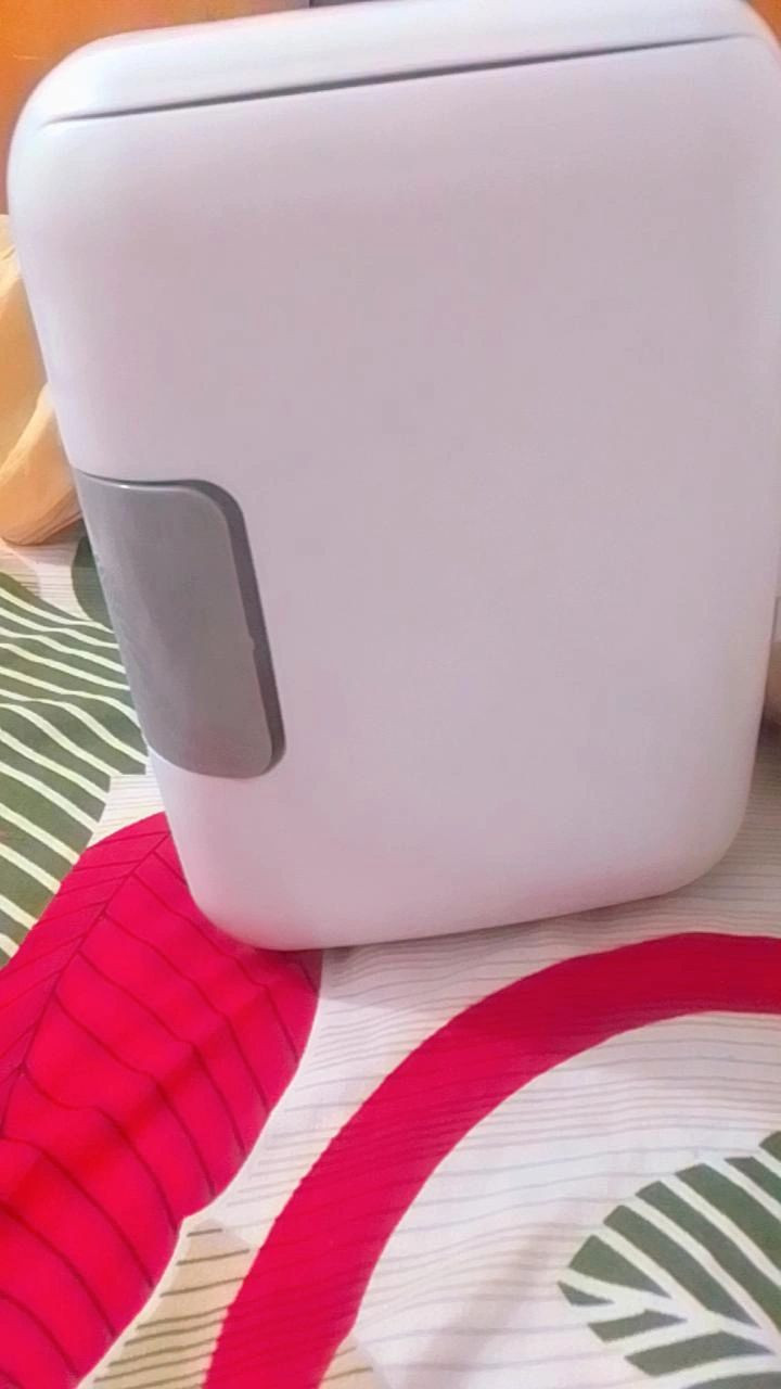 ثلاجا صغيرا ١٥ وبيها مجال


**إذا كنت صاحب هذا الإعلان وتريد حذفه لأي سبب، رجاءا أرسل رسالة إلى الدعم الفني**