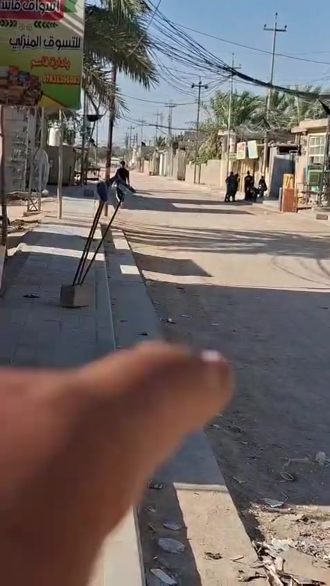 سلام  عليكم بيت للبيع مساحة 160 متر عنوان كربلاء حي الرباب وضع البيت حالياً بي ترميم بسيط للاستفسار أكثر اتصال ع ***********
