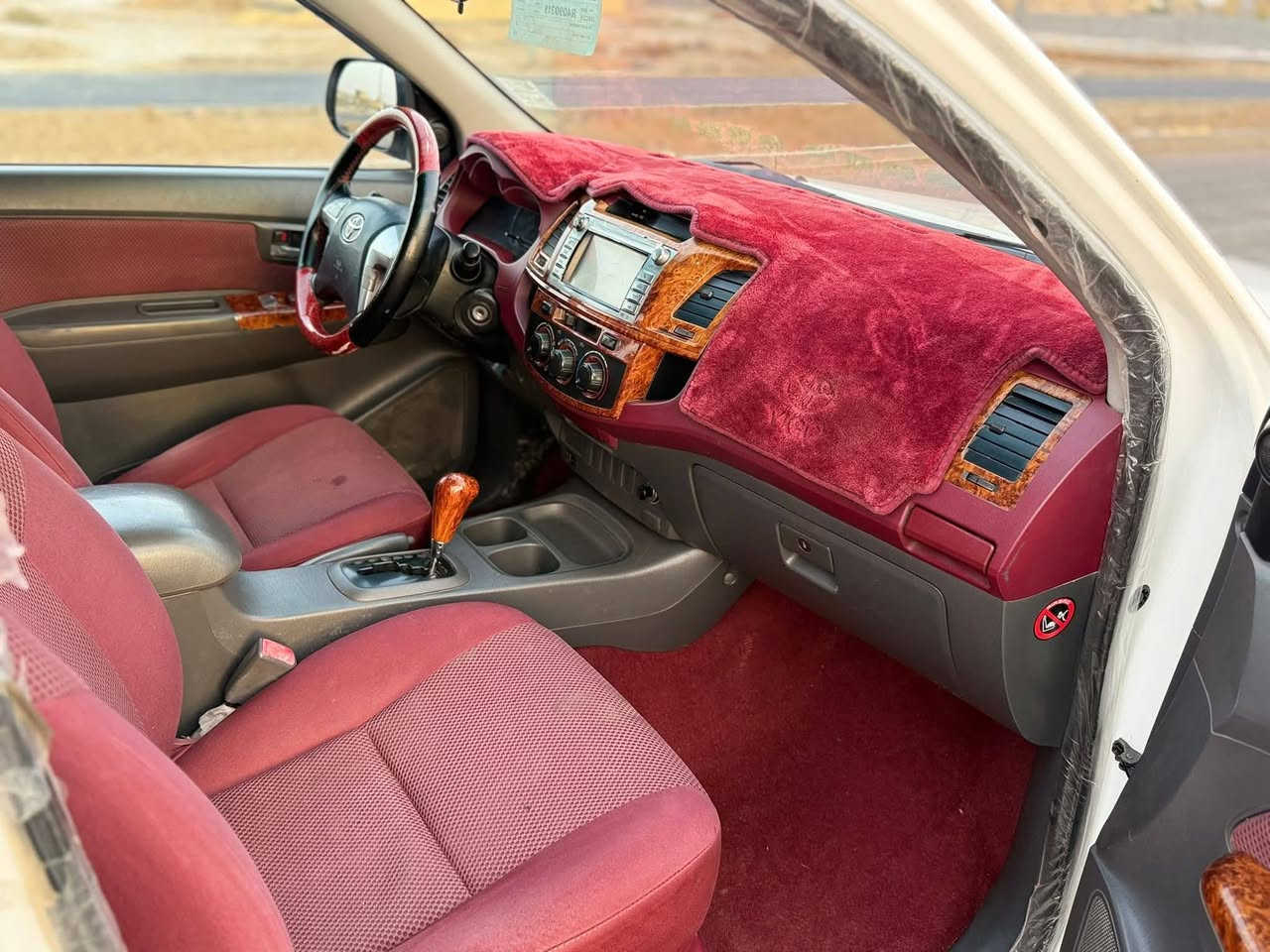 سلام عليكم 
فلاونزه 2015 كويتي كفاله🔥اوتماتيك 

رقم ذي قار تحويل مباشر 
سياره تخم تاير جديد  
مرتبى معنى الكلمه 
فحص السياره موجود 
السعررررر 140 
الرقم:***********
نگدر نوصلك السياره للمكان التريده📍
