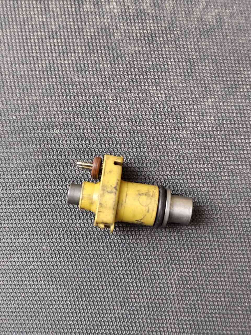 سلام عليكم
غراض مال تفصيخ 
جويتر سكنس فيشتين ياباني بلادي
وجويتر سكنس فيشة وحدة كوري رياضي حجم 36
ونوزل سكنس 6 زروف بلادي 
و صالنصة سكنس لد نقصها بس كفر
للاستفسار واتساب ***********
