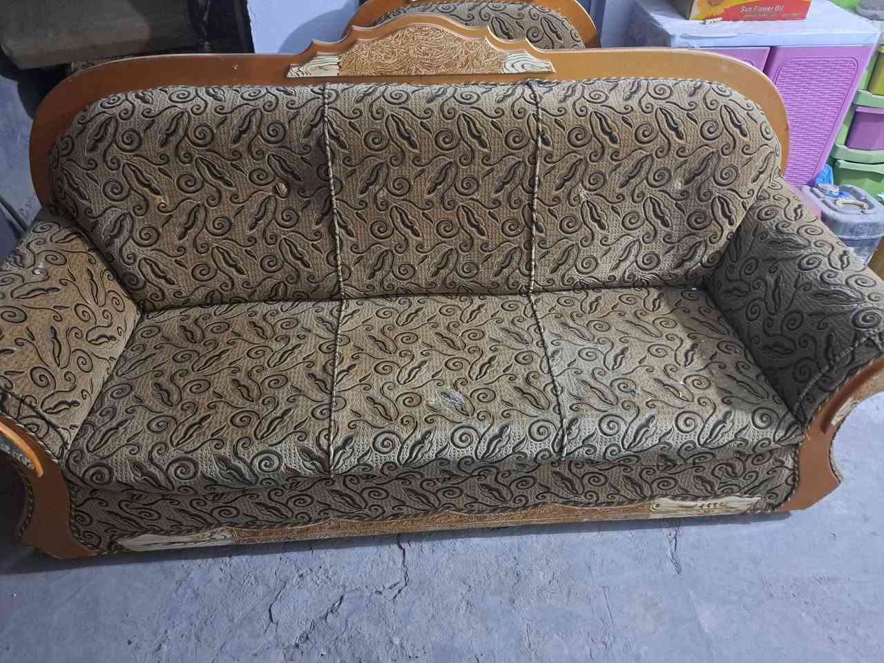 السلام عليكم
تخم للبيع عشر مقاعد العنون العزيزية خلف مركز الشرطة 
السعر 150
الهاتف 
***********
