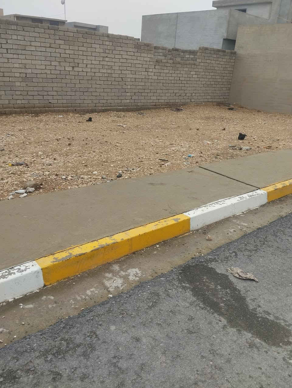 مكتب الحمزة للعقار
للبيع قطعة ارض سكنية مساحه 200م ركن تجاه قبله وشروق خدمات كامله قرب مدرسة الرجاء الابتذائية والمستوصف حي العسكري السعر 46 مليون للاستفسار ع رقم المكتب أو ع واتساب 
***********
***********
