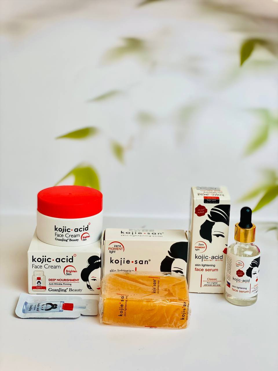 ✨ عرض خاص من كوجي سان! ✨

حلمك ببشرة نضرة، صافية، ومرتّبة صار حقيقة! 😍

📦 طقم كوجي سان المميز:
💧 سيروم الترطيب والتفتيح
🧼 صابونة طبيعية غنية بالعناية
🌸 كريم مغذي وملطف للبشرة

🎯 تركيبة قوية وفعّالة تعتني ببشرتك من العمق
✔️ ترطيب طويل
✔️ نعومة ولا أروع
✔️ إشراقة طبيعية وصحية

لحكووو على العرض قبل نفاذ الكمية 
يوجد توصيل لجميع محافظات العراق #الاصلي


**إذا كنت صاحب هذا الإعلان وتريد حذفه لأي سبب، رجاءا أرسل رسالة إلى الدعم الفني**