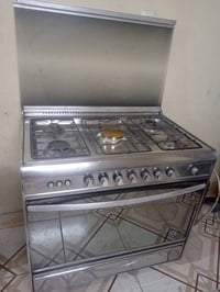 طباخ نيوفرسال • نظيف • كريعات