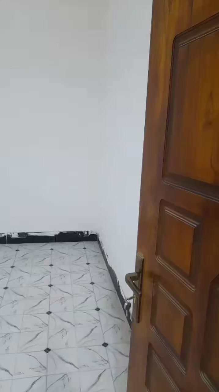 السلام عليكم
بيت للايجار الجربوعيه الاولئ غرفتين وصاله ومطبخ وصحيات ايجارة 250


**إذا كنت صاحب هذا الإعلان وتريد حذفه لأي سبب، رجاءا أرسل رسالة إلى الدعم الفني**