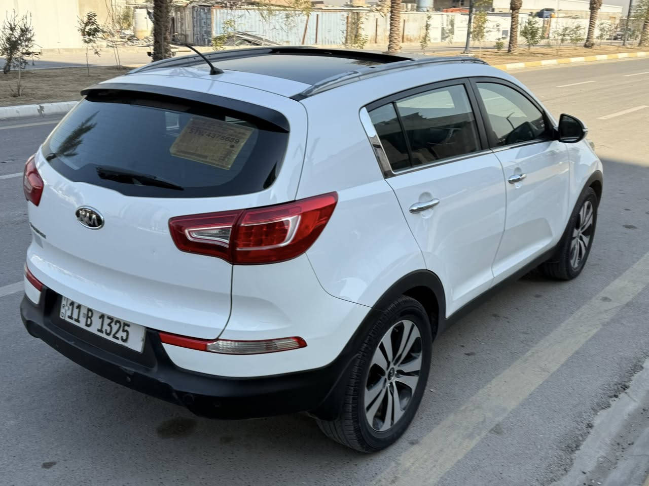 السلام عليكم
كيا سبورتاج 2012  للبيع السياره خليجيه مكفوله بدون حادث فقط بارد بل باب الخلفيه 

مري شفط بنوراما فول مواصفات السياره 

تحكم كشن كهرباء 

تخم تايرات جديد 

دوشمه جديده  

سعر السياره 157 $

مكان السياره بغداد حي الجهاد

الرقم للتواصل ***********
