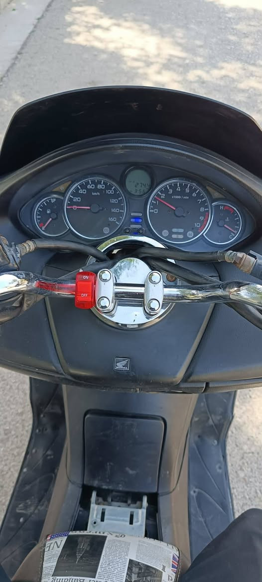 سلام عليكم دراجه فورزه 08 عميه بلاد كفرات ابلادي بس مصبوغ جمالية بس رايمر كهربائيات  شغاله مابيهه كل نقص بصمه دراجه خير من الله مكاني بالكوت بيع او مراوس  بسبيسي ياباني متواجد خاص رقم ***********
