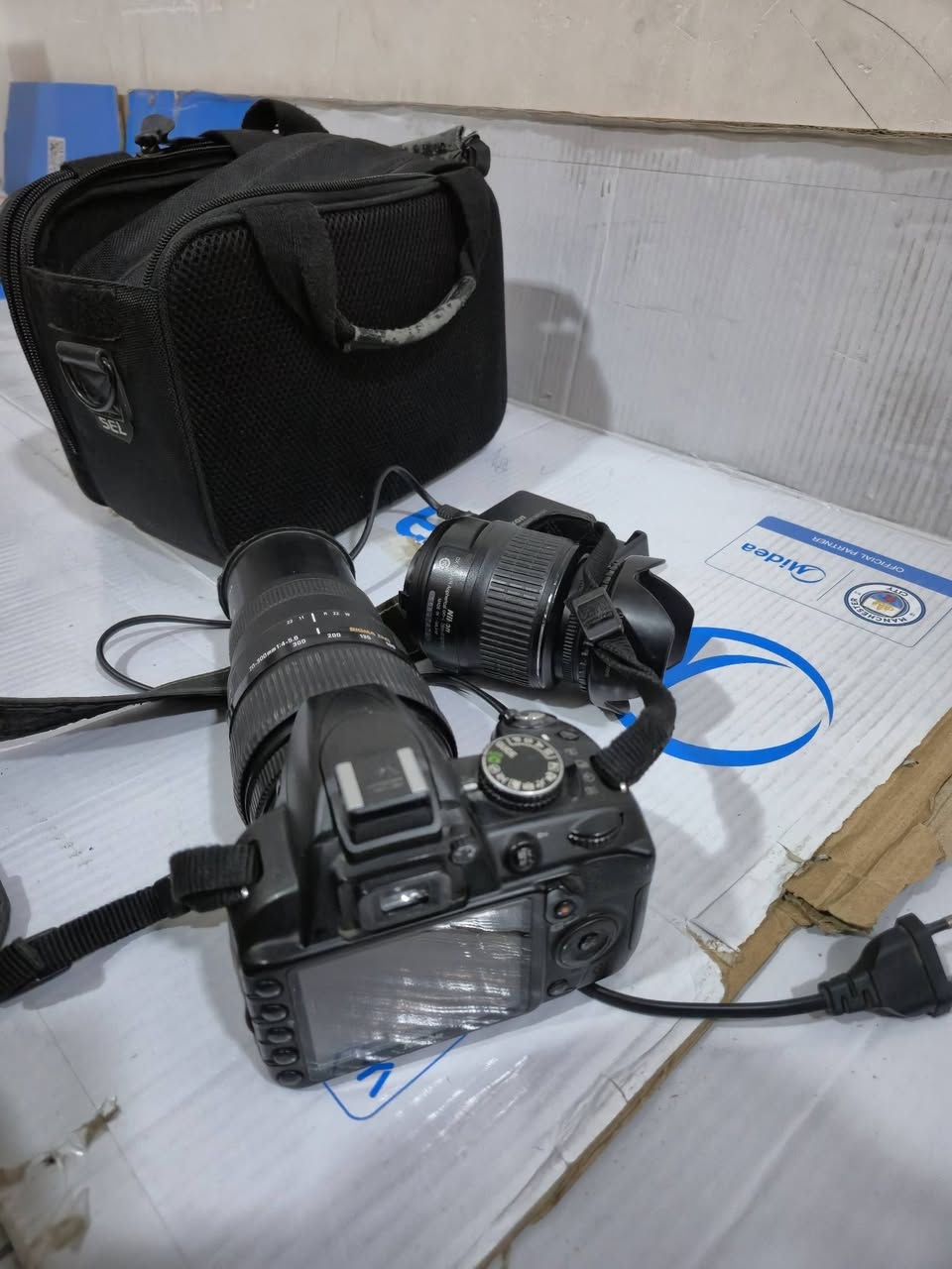 لكامره نيكون D3100 مكان موصل كامل ملحقات وياها عدستين الاوتو مال عدسه عاطل يعني يدوي ا سعر خاص


**إذا كنت صاحب هذا الإعلان وتريد حذفه لأي سبب، رجاءا أرسل رسالة إلى الدعم الفني**