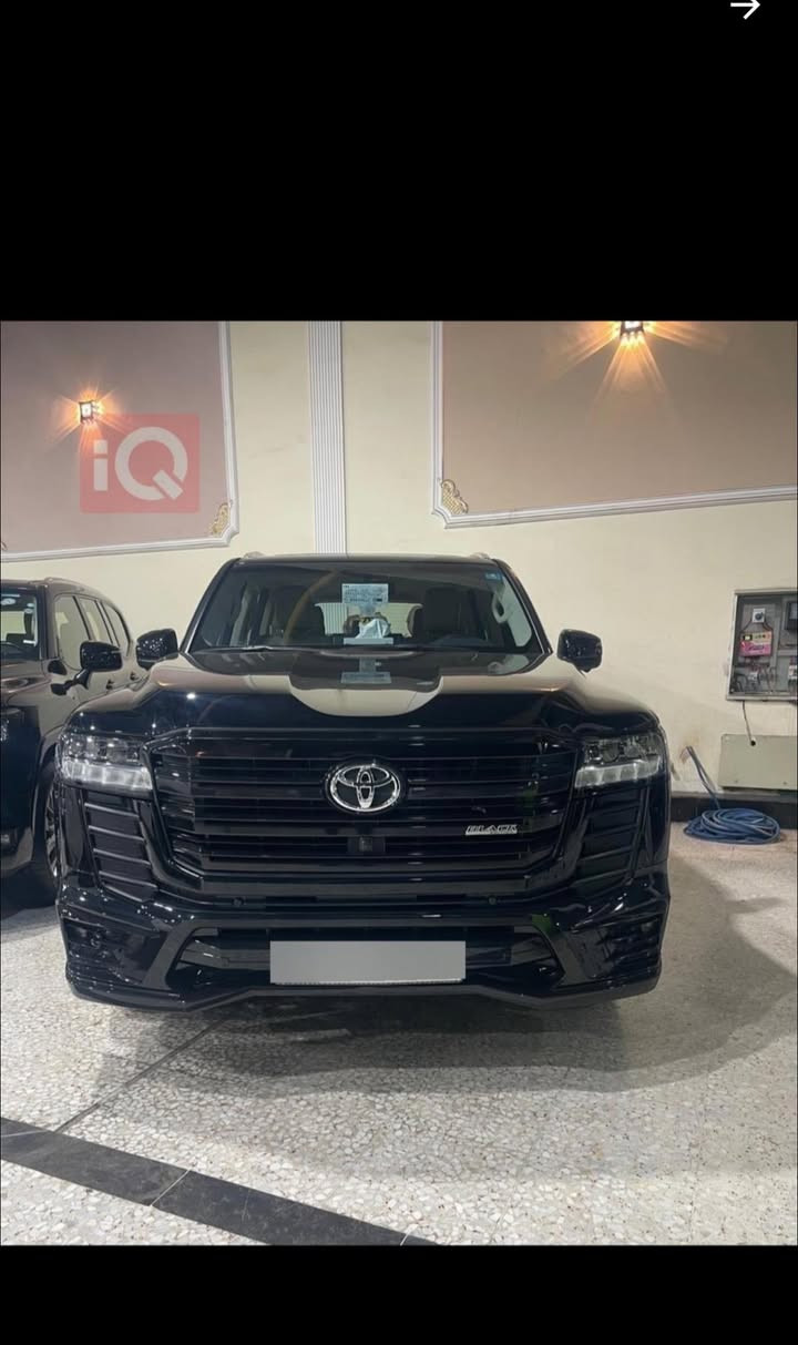 السلام عليكم لاندكروز 2024 السياره بريم اصل ماشيه 19 السياره مغلفهPPF السياره بلاك ادشن على وضعيه الشركه بأسمي السياره رقم بغداد سعر السياره 70 وبيه مجال مكانها 
بغداد***********
