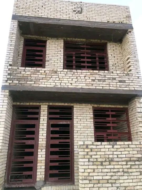 ألسلام عليكم..دار هيكل للبيع..ألدوانم خلف جامع ألگرطان/مساحة صافي 60 متر/ الطابق الأرضي إستقبال مفتوح ع المطبخ/حمام/منور/ألطابق ألثاني..غرفتين نوم +حمام/طابو زراعي سند 25/ألسعر 45 مليون//للإستفسار//***********
