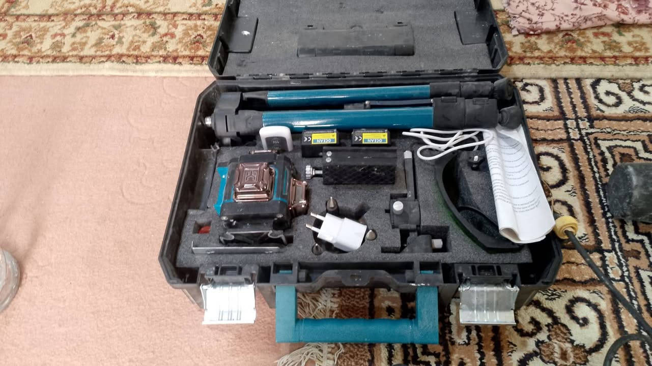 عده سيرامك للبيع بعده جديده مستخدمه مره وحده سعره 180 الف الاستفسار خاص


**إذا كنت صاحب هذا الإعلان وتريد حذفه لأي سبب، رجاءا أرسل رسالة إلى الدعم الفني**