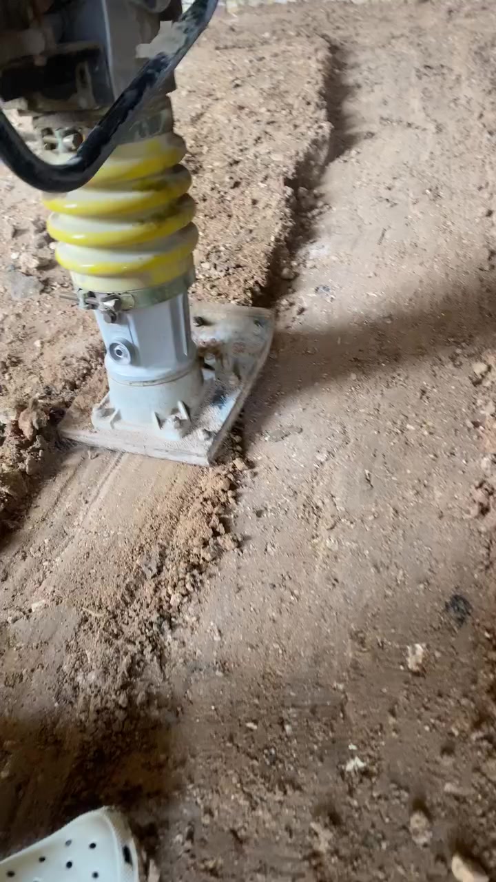 حدل كافه الأرضيات بأنسب الأسعار تراب ،سبيس متوفر قفاز + حادله
#واتساب ***********
