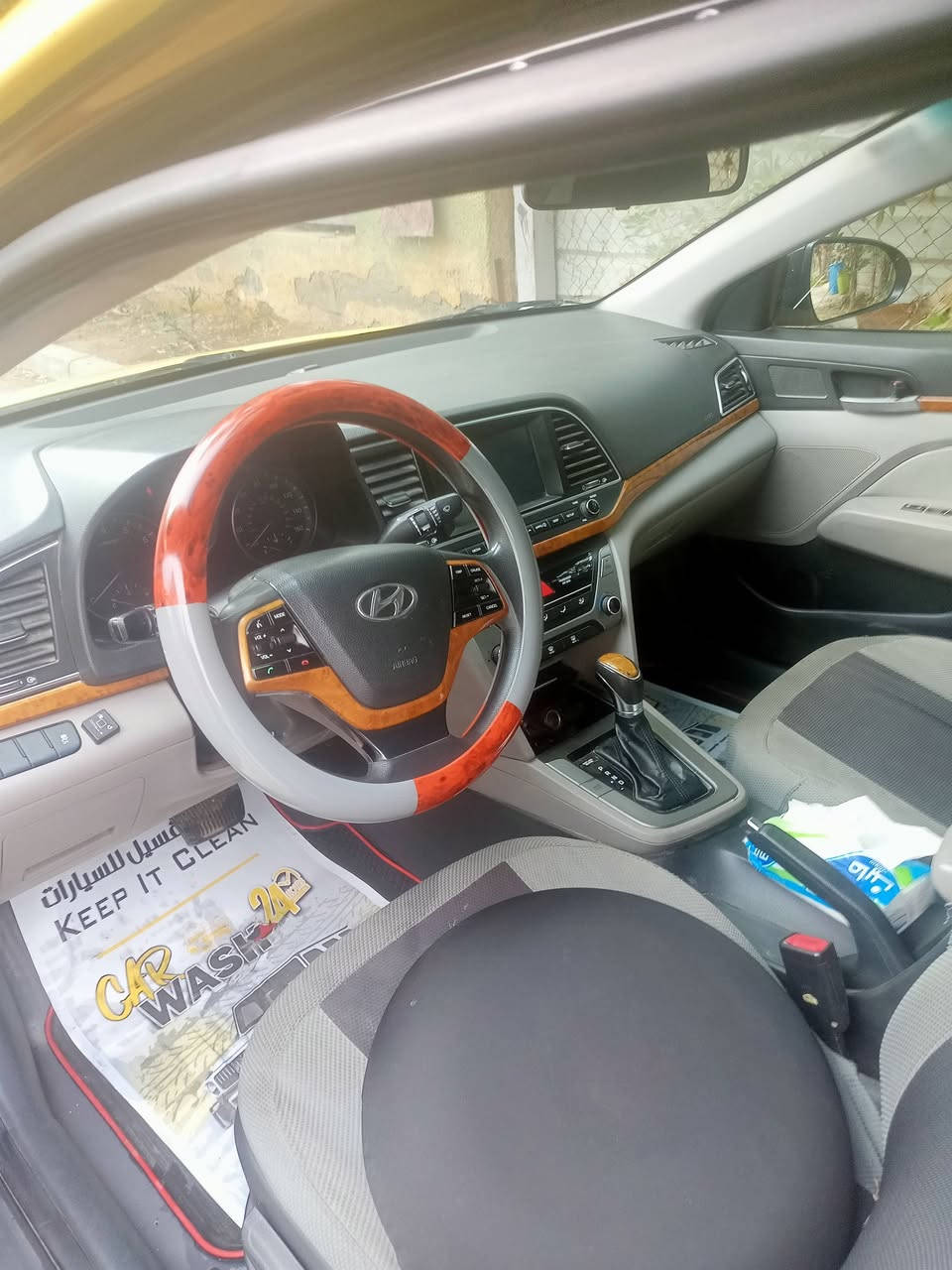 السلام عليكم الانترا 2017 وارد امريكي حادث جوه البكلايت الخلفي كير مكينة منضومه غاز مصفره هيه وغرامه بسمنه السعر 120 وبيها مجال *********** عنوان شعب
