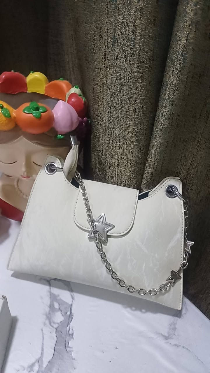 اخير قطعة القطعة ٥ الف شي ان جديد


**إذا كنت صاحب هذا الإعلان وتريد حذفه لأي سبب، رجاءا أرسل رسالة إلى الدعم الفني**