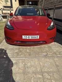 تسلا موديل Y دبل ماطور موديل 2022 حادثهه بسيط قطعتين مبدله ومصبوغه الس...