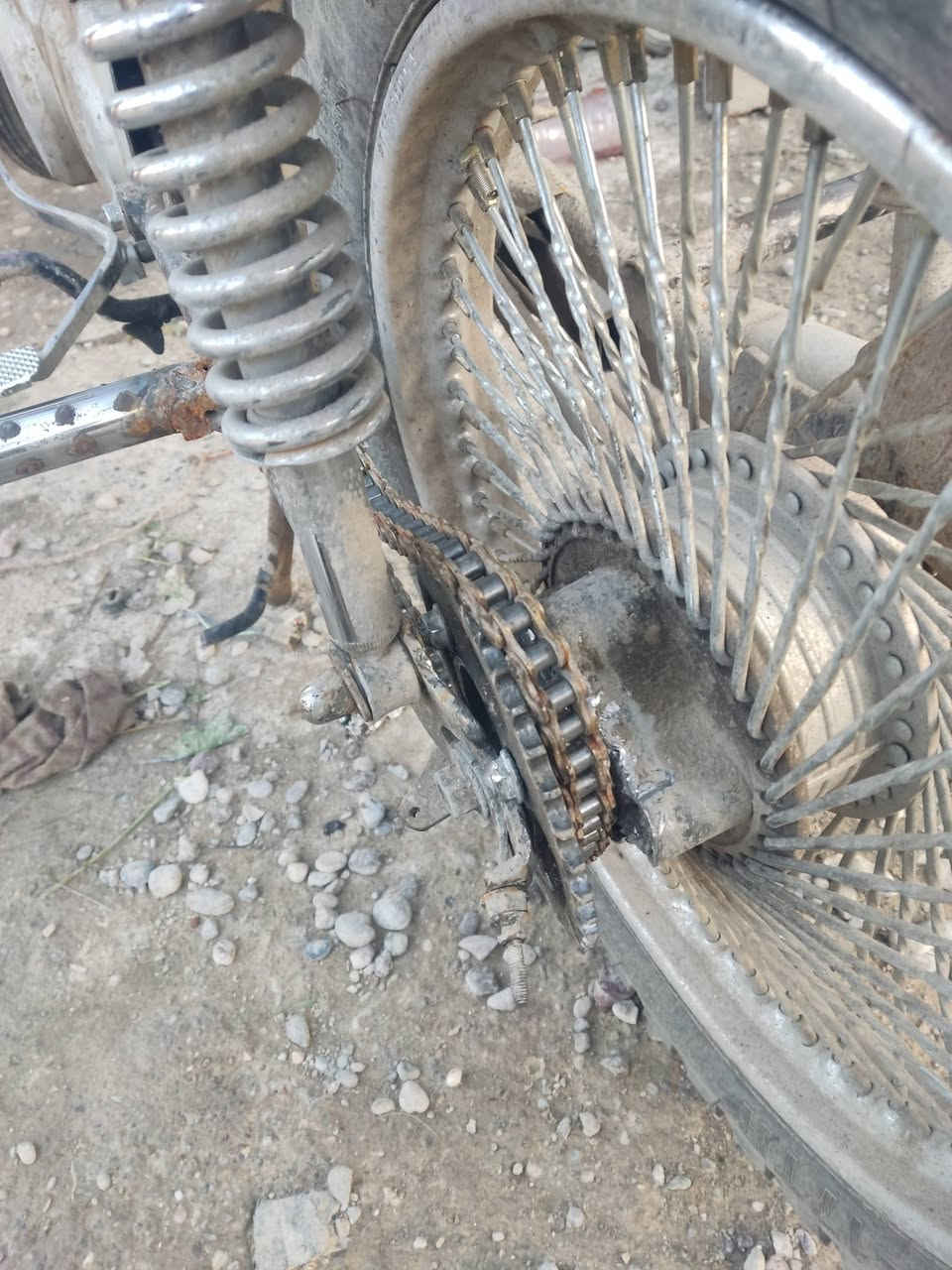 دراجه موديل عشرين للبيع شقاله مابيها اي عيب بس عايزها ويل موضح بالصورة الشراي سعر 225اتصل.***********
