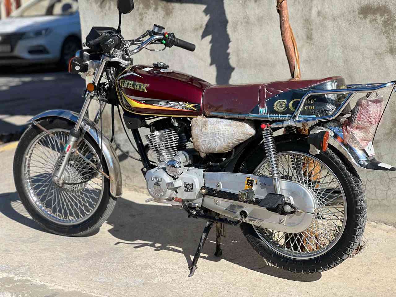 ماتۆری ئیرانی بۆفرۆشتن ساڤینا 
ماتۆرەکە بی کێشەیە 
لیت و ئیشارت ناو گێچی هەمووی ئیشەکات

شوێن پیرەمەگروون 
***********
موشتەری وەرە چات لە کۆمێنت ماتۆر ناکڕدرێ دخان, السليمانية
