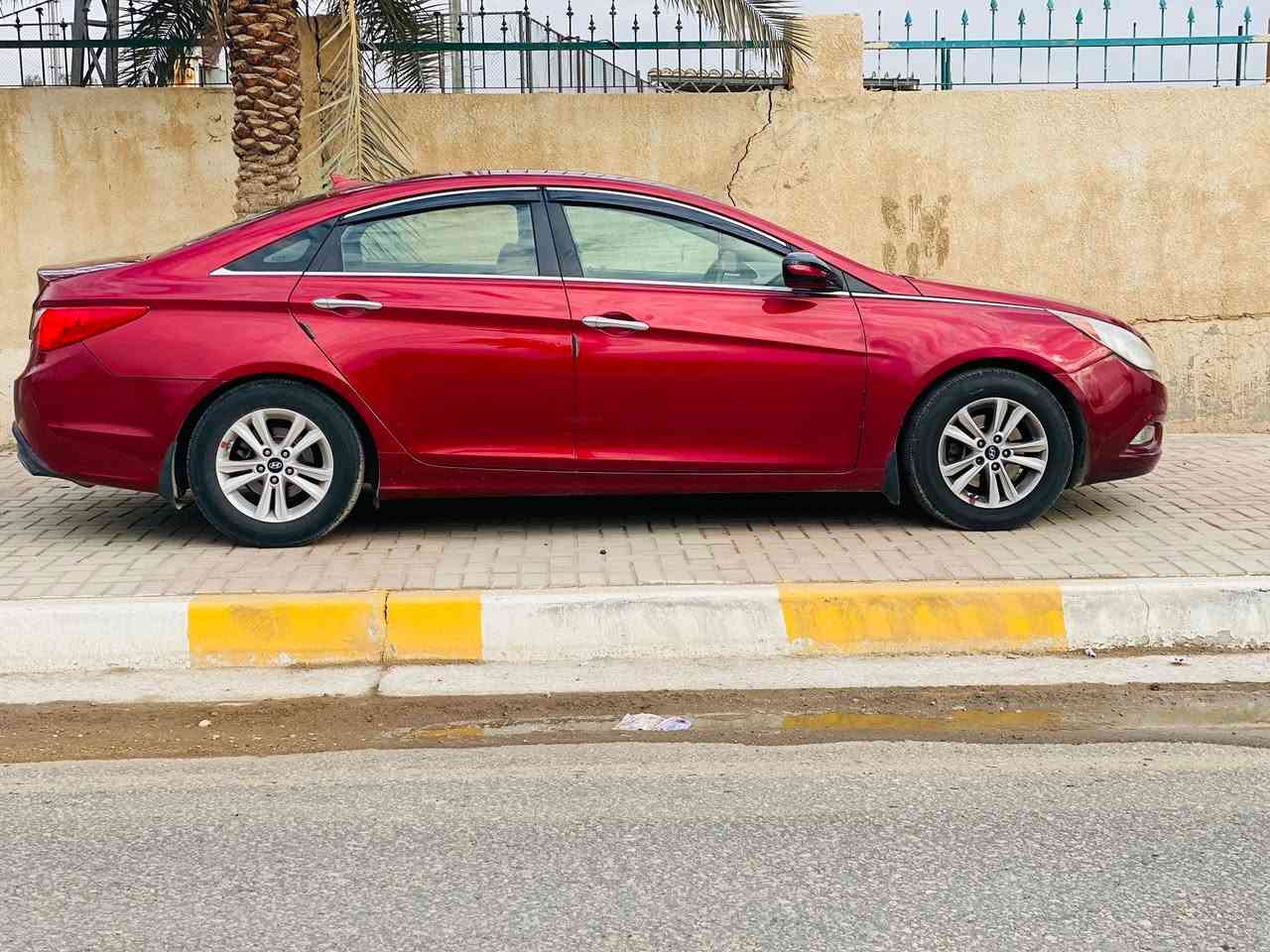 السلام عليكم 
سوناتا للبيع موديل 2013 وارد امريكي حادثها بأمريكا بنيد مبدل فقط وبل عراق طخه بل جاملغ الخلفي جهة الصدر ومصلح نفسه الباقي كفاله محرك وكير وتبريد كفاله تحكمات ستيرن شاشه وكامره العنوان بابل السعر 115 
***********
