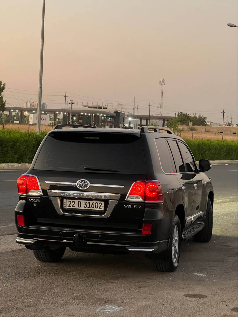 فرؤشتني خيرا Land cruiser VXR  وةنةوشة موديل ٢٠١٣ شةريكة جيهان گيرو مةكينة و كارةباييات بةشةرت ١٩٨٠٠٠ حقيقي رويشتوة  سةيارةكة يةك دةست بوك زؤر بة خزمةت و خاوين مايتةوة وةكو سبوغ دووبست سةر لايتي پيشةوة سبوغة بي ژؤري بي ئيرباگ مةكينةي ٥,٧ مواسةفات ليگزز سةعر ٤ دةفتةر و مةجالةكي برايانة هةيكةلي لةسةر دةقي شةريكةي مايتةوة زانياري زياتر *********** أربيل, العراق
