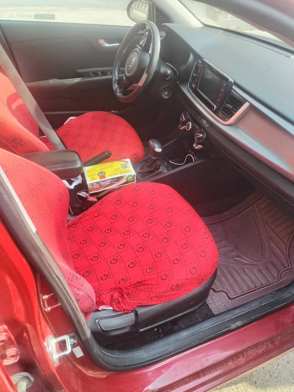 السلام عليكم للبيع ريو مديل ١٩ وارد امريكي رقم جديد هزة جديدة حادث جاملغ اليمين مكان السيارة حي القاهرة السعر ٩٨ الشراي يتصل ***********
