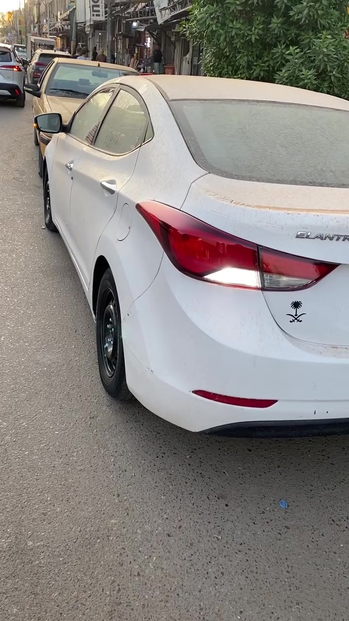 السلام عليكم 
النترا ٢٠١٥
خليجي السيارة 
مصبوغة عام السيارة 
بيهة جاملغ امامي وجاملغ خلفي
شغال كلشي بيهة 
مكاني حي الجهاد
***********
السعر ٨٨ وبيهة مجال
