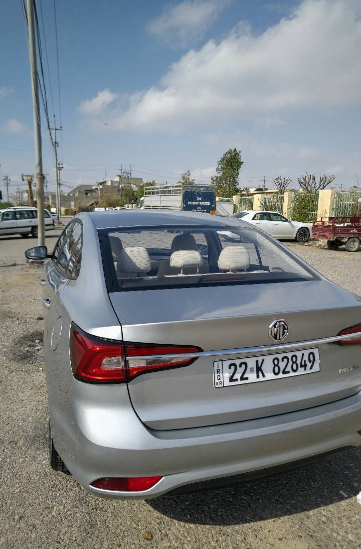 MG5 2024 
Standard Plus
ستاندارد پڵاص 
ڕەنگ سلڤەر 
43,000 ڕۆیشتووە / ماشیە 43،000
بێ دەعم بێ بۆیاغ / من دون أي دعم أو صبغ 
زۆر خاوێنە 
ژمارە ( هەولێر) ، رقم ( أربيل )
سەنەوی هەتا 2029 
تحویل بە شەرت.

ژمارە : *********** أربيل, العراق
