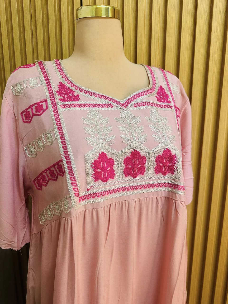 #10الف فقط 😍✨
دشداشه رمضانيه 🌙🏮
خامه كشمير ايطالي درجه اولى 
قياسات L_xl_2xl_3xl_4xl_5xl

للحجز والاستفسار يرجى مراسله الصفحه
رقم هاتف واتساب ***********
توصيل بسماية 1000
بغداد 5000
محافضات 6000
يوجد دفع عن طريق الماستر كارد ✅💵
