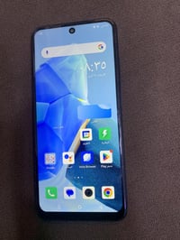 هوت ٣٠ بلي • ذاكرة ٦٤ • شاحن