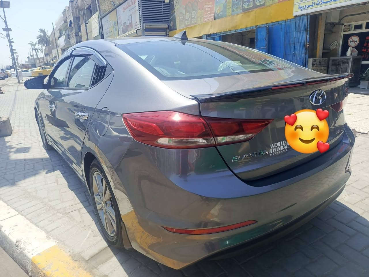 السلام عليكم النترا ١٨ وارد امريكي حادث جاملغ وبنيد مال امريكا مبدلات باصليات نفس اللون بدون دواخل شواصي ولغود مكفولات وبيها جاملغ الثاني كلير توحيد لون وهنا بالعراق بيها الابواب الاماميه كلير فقط قطعتين بدون فتح وتبديل السياره ليبل واحد عدا حادث امريكا محرك كير خير من الله تبريد بهذاك الموسم منظومه شلع جديده صدر ٧٠ بالميه سعرها ب١٢٠ وبيها مجال رقم بغداد دولي تحويل ثاني يوم سنويه جديده مكانها حي الجهاد واذا اكو مراوس بعاليه اراوس للاتصال *********** /***********
