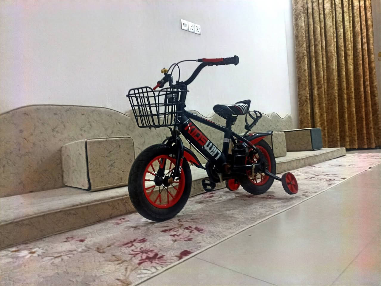 بايسكل للبيع السعر 40وبيه مجال ***********
