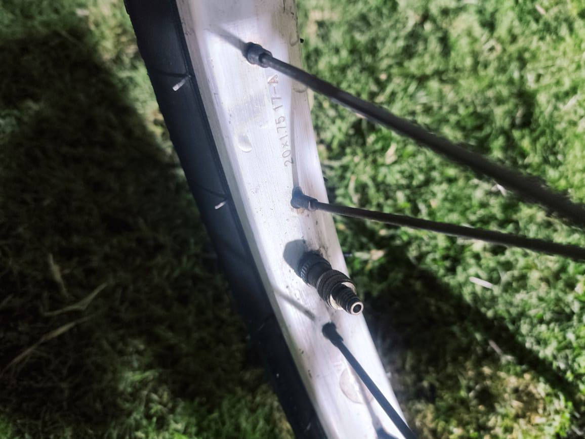 بايسكل للبيع 🚲

نضافه 100٪🌊

تخم تاير جديد فول الون ازرق 🕵️

وياله جدد نضيفات 🦸

زنجيل جديد 🔥

(البايسكل نضيف و جديد ) 🪐

السعر 55 قفل 🔋🔐

لل استفسار ***********
وتدللون علينه 💙
