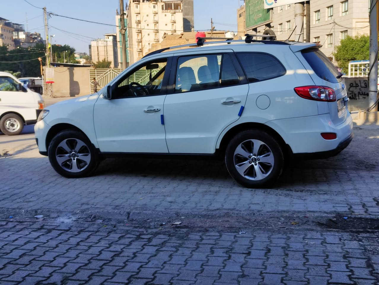 السلام عليكم ورحمه الله سنتافي خليجي 7راكب 4سلندر موديل 10 فول واحد على واحد رقم  بابل دولي بسمي سنويه 31 سونار مرفق مع الصور مكاني بابل قرب مرقد الامام علي بن الحسين ع للاستفسار الاتصال ***********...***********
