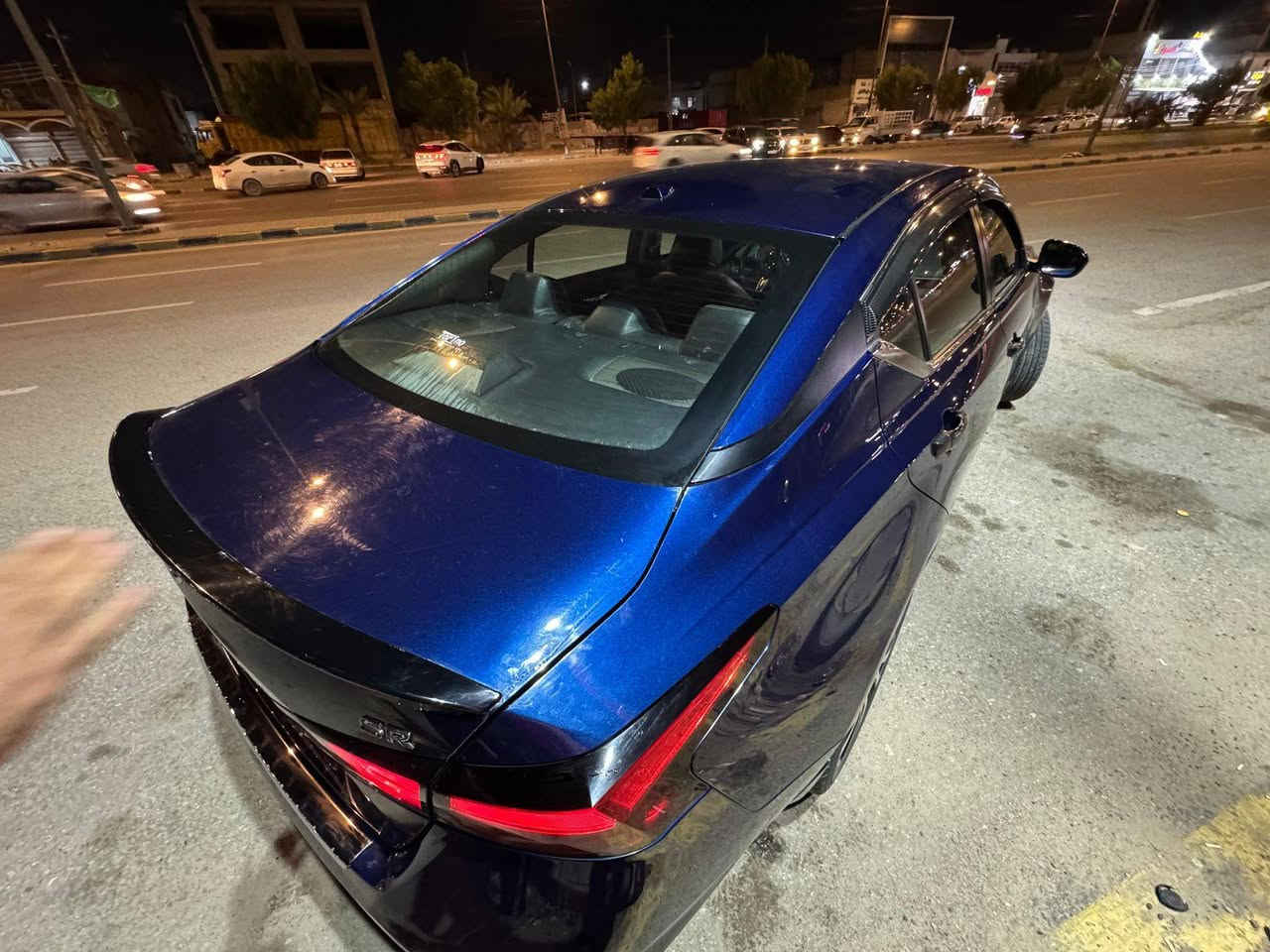 سلام عليكم من رخصت الادمن المحترم. نيسان التيما موديل 2021 للبيع وارد امريكي مكينه 2400 كفاله كير كفاله رقم بغداد دولي هزه جديده سنويه لل29 بسمنه السياره تحويل مباشر السياره فول مواصفات بصمه تحكم ستيرن بصمه تشغيل عن بعد ولمواصفات البقيه معروفات السياره على وضع الشركه حادثه 3 قطع صدره 100/80 مكان السياره نجف معروضه ب135 وبيه مجال واذا اقصاد 150 ومقدمه 75
 للاستفسار ***********
